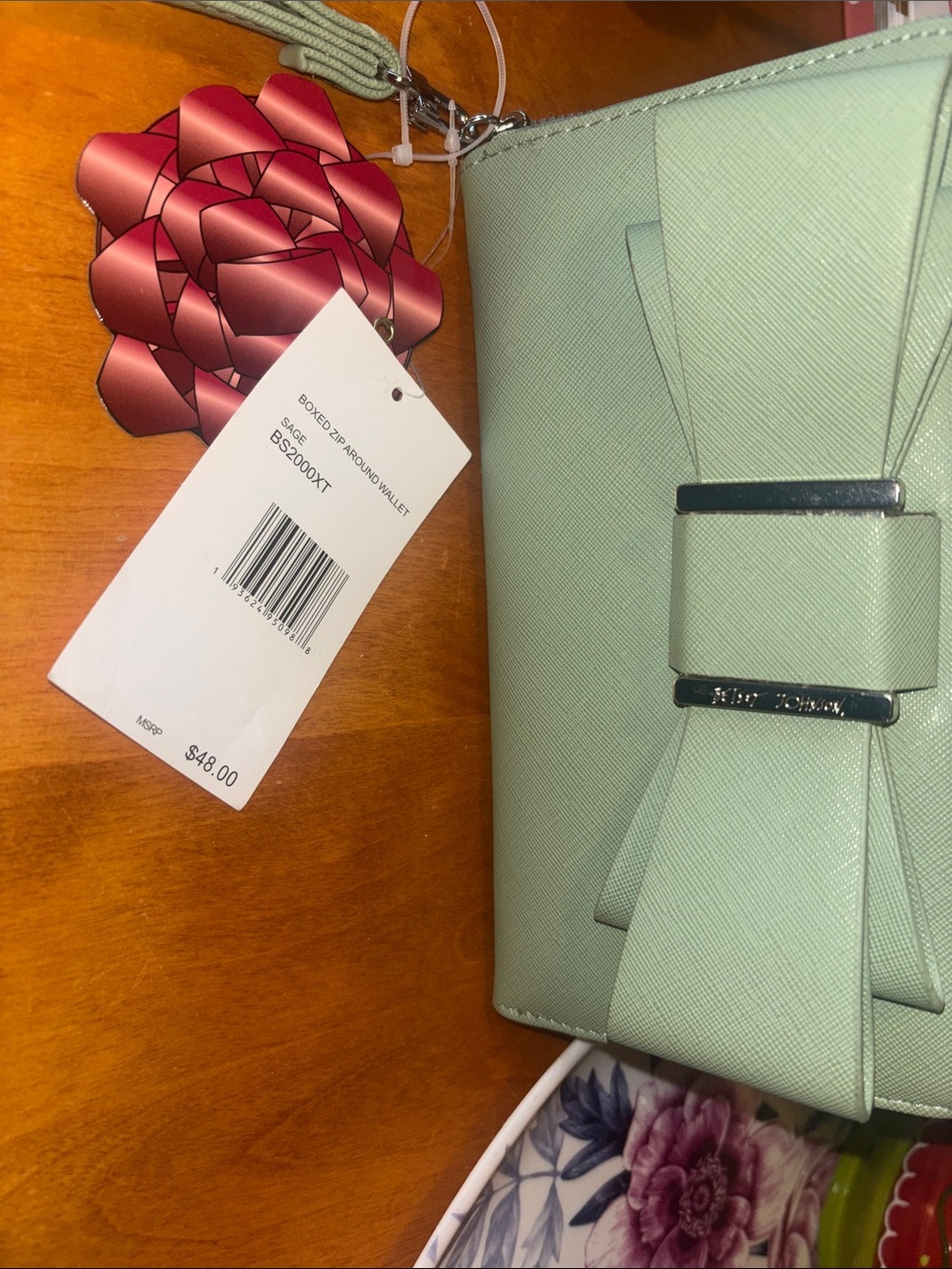 Betsey Johnson Light Sage Green Bow Zip-Around Wallet - Picture 4 of 8
